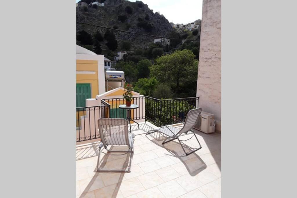Giorgina'S House Apartment Symi Bagian luar foto