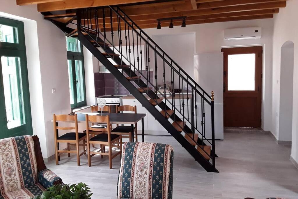 Giorgina'S House Apartment Symi Bagian luar foto