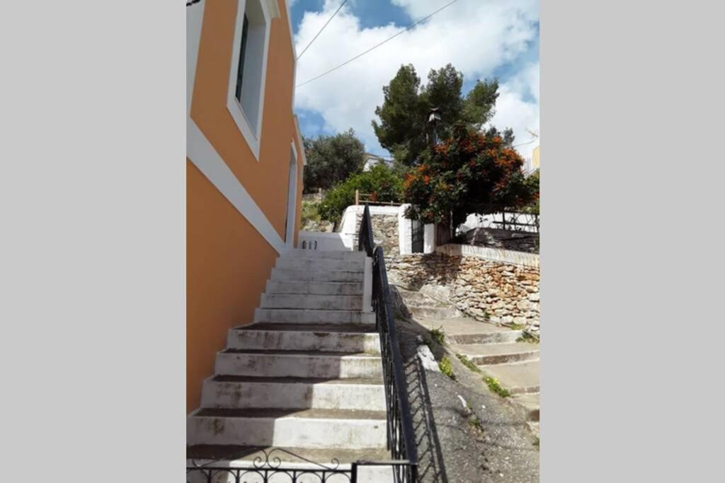 Giorgina'S House Apartment Symi Bagian luar foto